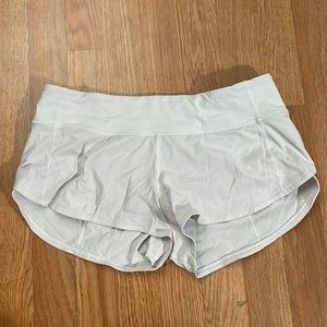 Lululemon speed up shorts 2.5”